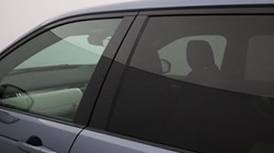 2021 (21) LAND ROVER DISCOVERY SPORT 2.0 D165 R-Dynamic SE 5dr Auto 3496220