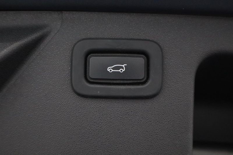 2021 (21) LAND ROVER DISCOVERY SPORT 2.0 D165 R-Dynamic SE 5dr Auto 3496219