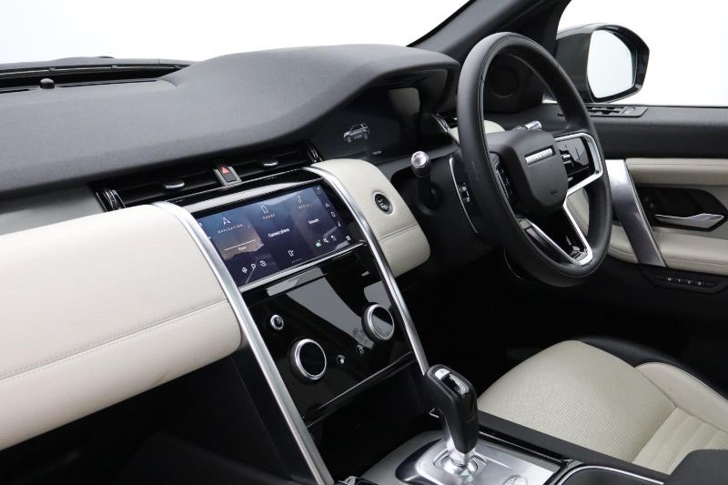 2021 (21) LAND ROVER DISCOVERY SPORT 2.0 D165 R-Dynamic SE 5dr Auto 3496217