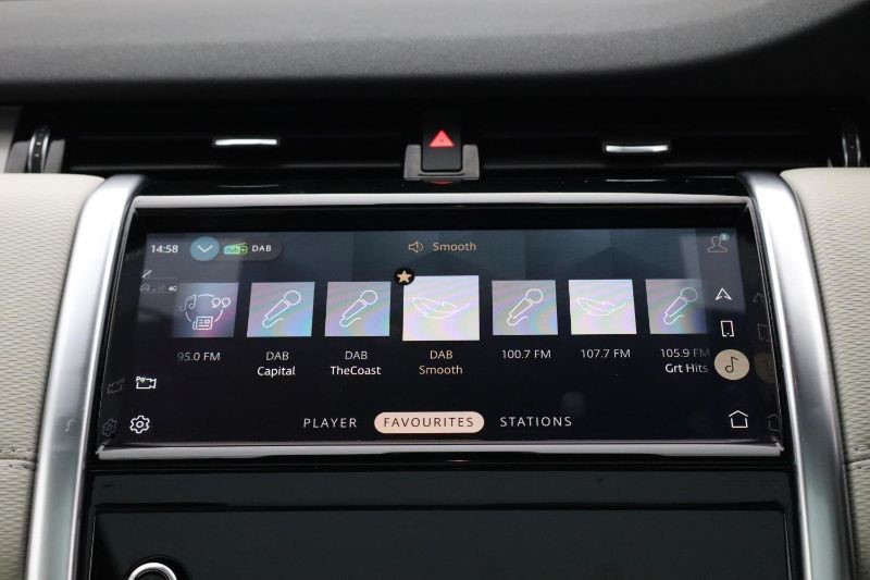 2021 (21) LAND ROVER DISCOVERY SPORT 2.0 D165 R-Dynamic SE 5dr Auto 3496205