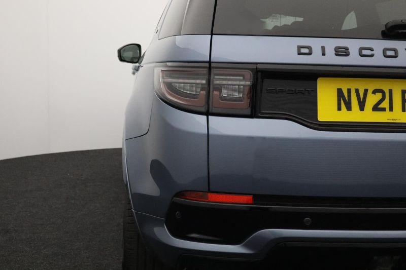 2021 (21) LAND ROVER DISCOVERY SPORT 2.0 D165 R-Dynamic SE 5dr Auto 3496224