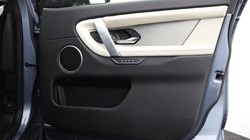 2021 (21) LAND ROVER DISCOVERY SPORT 2.0 D165 R-Dynamic SE 5dr Auto 3496194