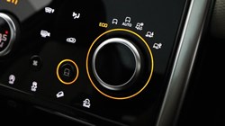 2021 (21) LAND ROVER DISCOVERY SPORT 2.0 D165 R-Dynamic SE 5dr Auto 3496210