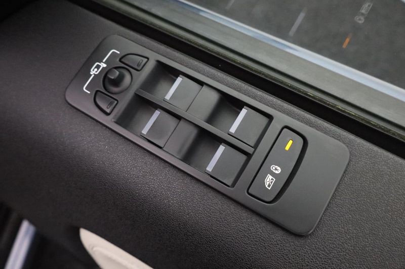 2021 (21) LAND ROVER DISCOVERY SPORT 2.0 D165 R-Dynamic SE 5dr Auto 3496196