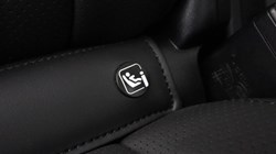 2024 (24) LAND ROVER DEFENDER 3.0 D300 Outbound 130 5dr Auto 3570639