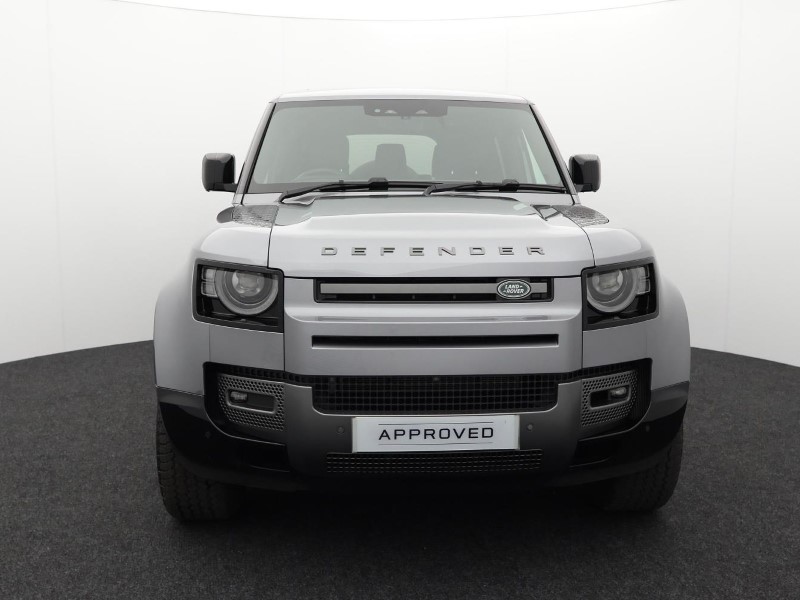 2024 (24) LAND ROVER DEFENDER 3.0 D300 Outbound 130 5dr Auto 3570591