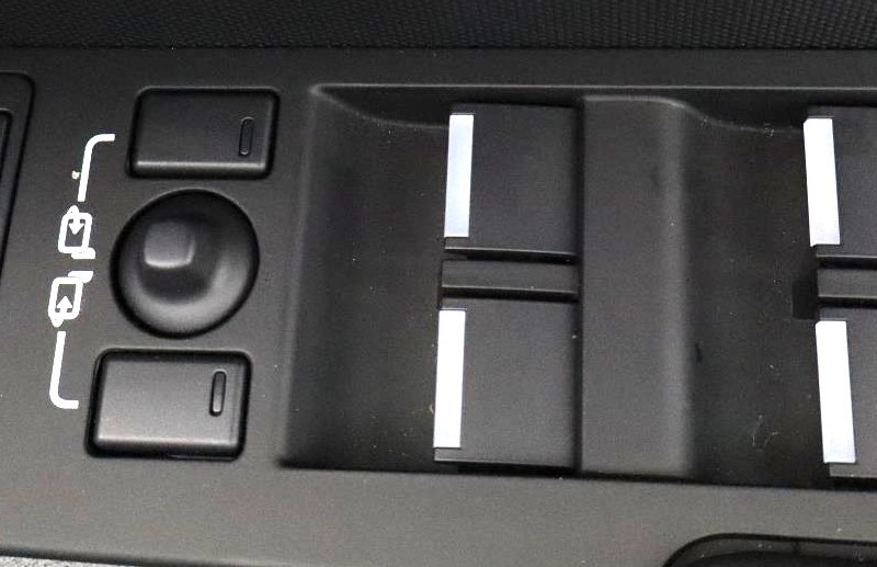 2024 (24) LAND ROVER DEFENDER 3.0 D300 Outbound 130 5dr Auto 3570620