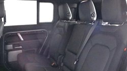 2024 (24) LAND ROVER DEFENDER 3.0 D300 Outbound 130 5dr Auto 3570602