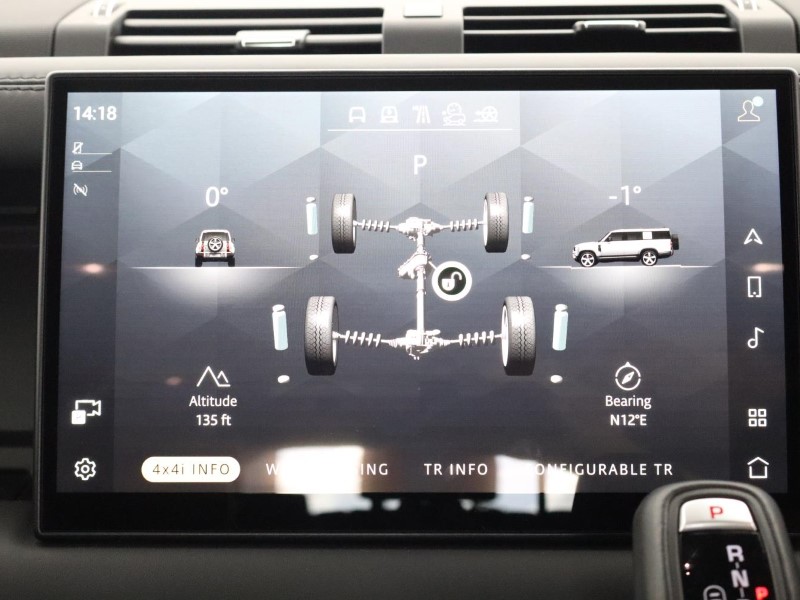 2024 (24) LAND ROVER DEFENDER 3.0 D300 Outbound 130 5dr Auto 3570630