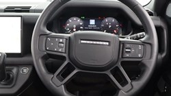 2024 (24) LAND ROVER DEFENDER 3.0 D300 Outbound 130 5dr Auto 3570609