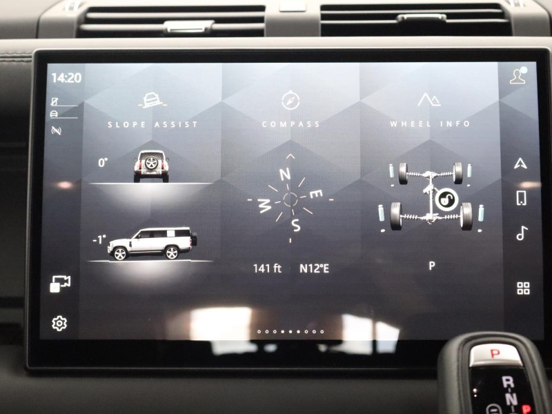 2024 (24) LAND ROVER DEFENDER 3.0 D300 Outbound 130 5dr Auto 3570636