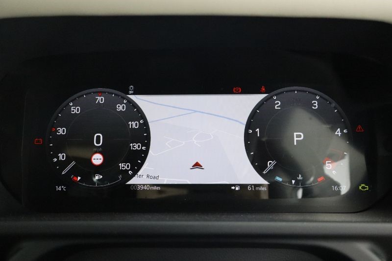 2024 (24) LAND ROVER DEFENDER 3.0 D300 X-Dynamic HSE 90 3dr Auto [6 seat] 3531688