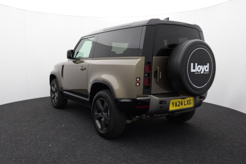 2024 (24) LAND ROVER DEFENDER 3.0 D300 X-Dynamic HSE 90 3dr Auto [6 seat] 3531728