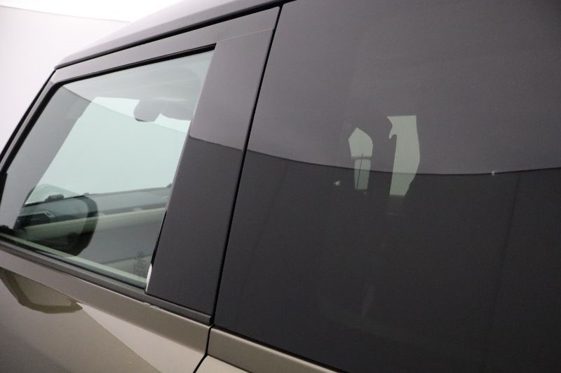 2024 (24) LAND ROVER DEFENDER 3.0 D300 X-Dynamic HSE 90 3dr Auto [6 seat] 3531706