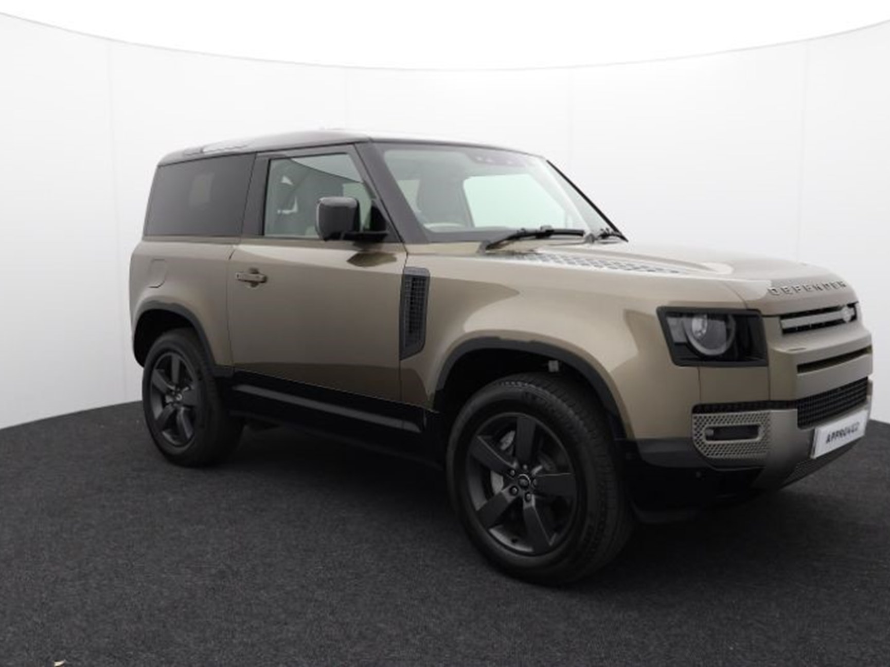 Used 2024 LAND ROVER DEFENDER 3.0 D300 X-Dynamic HSE 90 3dr Auto [6 ...