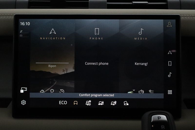 2024 (24) LAND ROVER DEFENDER 3.0 D300 X-Dynamic HSE 90 3dr Auto [6 seat] 3531696