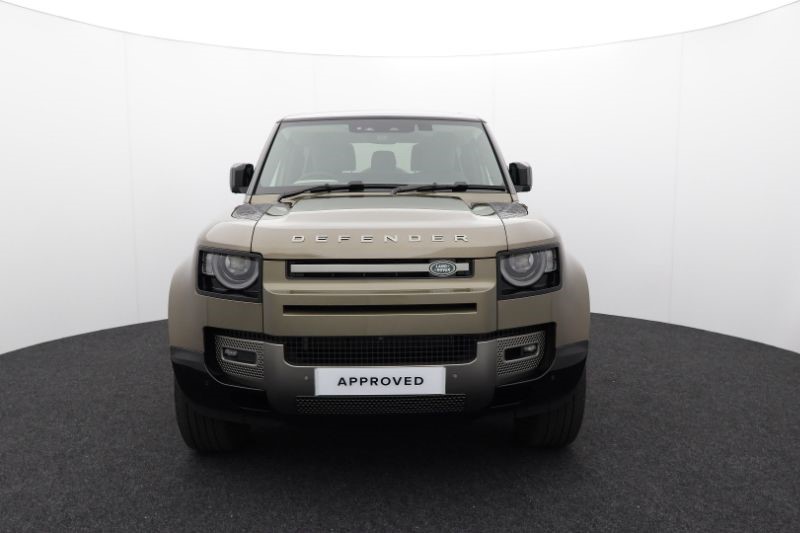 2024 (24) LAND ROVER DEFENDER 3.0 D300 X-Dynamic HSE 90 3dr Auto [6 seat] 3531725