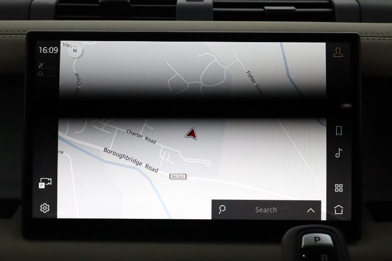 2024 (24) LAND ROVER DEFENDER 3.0 D300 X-Dynamic HSE 90 3dr Auto [6 seat] 3531692