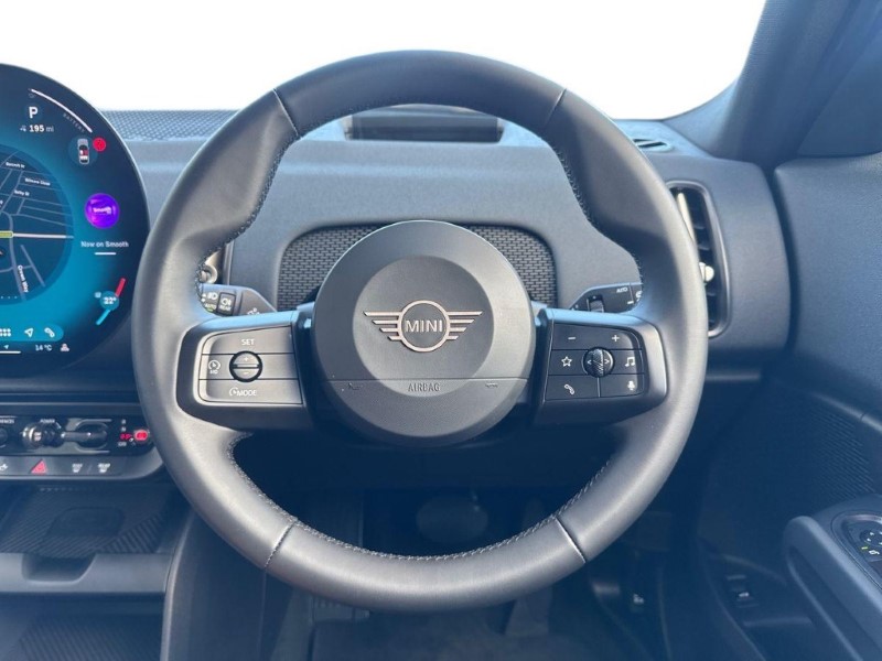 2026 (26) MINI COUNTRYMAN 150kW E Monochrome 66kWh 5dr Auto 5930646