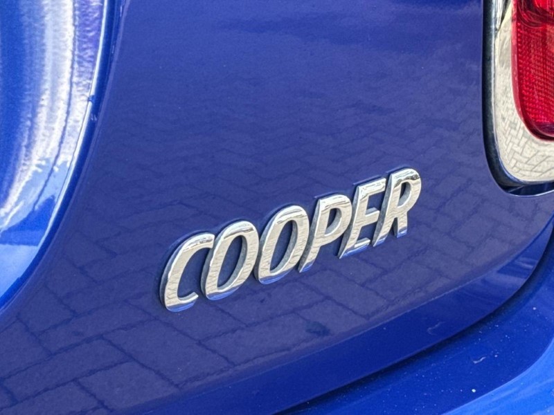 2020 (70) MINI CONVERTIBLE 1.5 Cooper Exclusive II 2dr Auto 5934588
