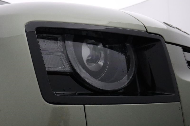 2023 (23) LAND ROVER DEFENDER 3.0 D250 X-Dynamic SE 90 3dr Auto 3539157