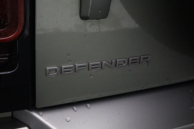 2023 (23) LAND ROVER DEFENDER 3.0 D250 X-Dynamic SE 90 3dr Auto 3539159