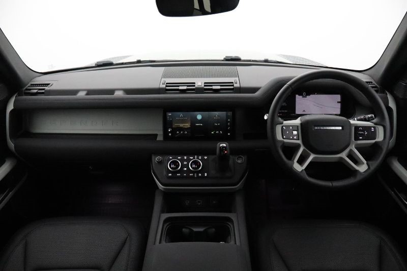 2023 (23) LAND ROVER DEFENDER 3.0 D250 X-Dynamic SE 90 3dr Auto 3539160