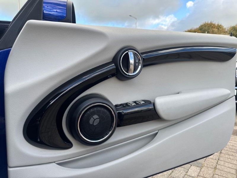 2020 (70) MINI CONVERTIBLE 1.5 Cooper Exclusive II 2dr Auto 5934565