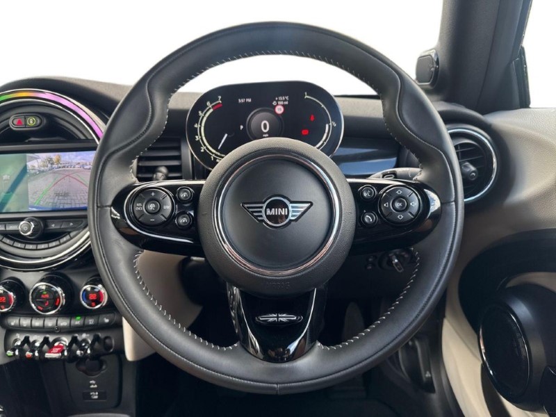 2020 (70) MINI CONVERTIBLE 1.5 Cooper Exclusive II 2dr Auto 5934549