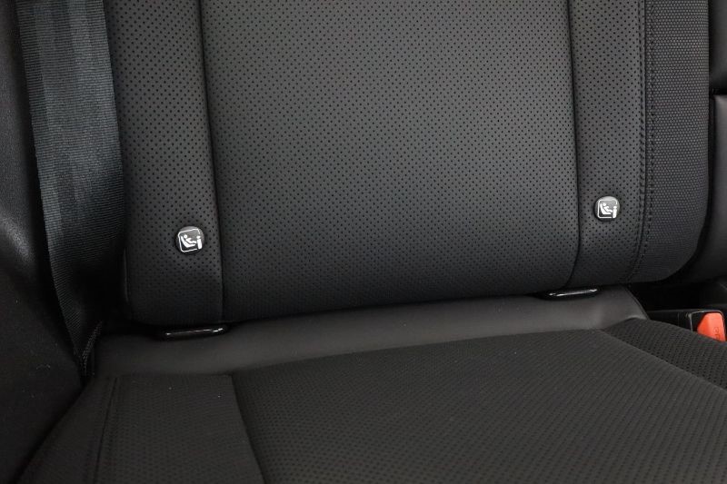 2023 (23) LAND ROVER DEFENDER 3.0 D250 X-Dynamic SE 90 3dr Auto 3539150