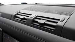 2023 (23) LAND ROVER DEFENDER 3.0 D250 X-Dynamic SE 90 3dr Auto 3539149