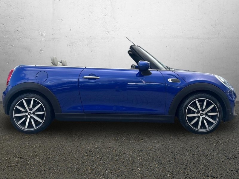 2020 (70) MINI CONVERTIBLE 1.5 Cooper Exclusive II 2dr Auto 5934547
