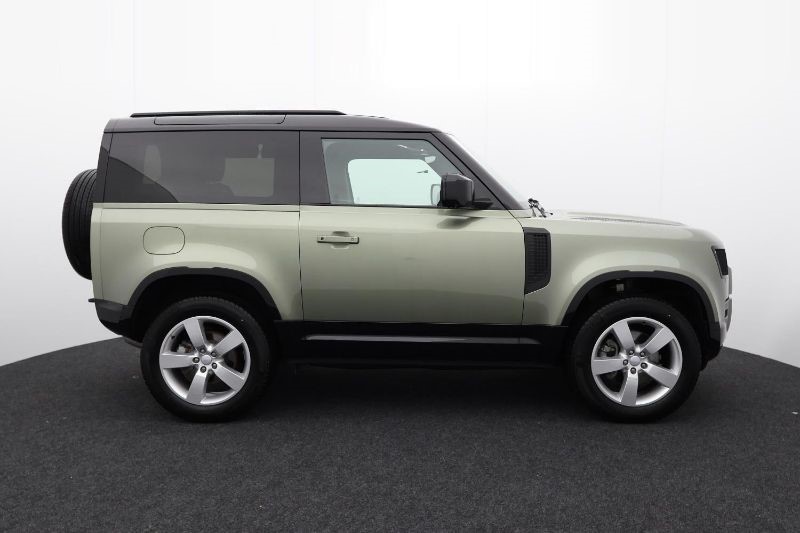 2023 (23) LAND ROVER DEFENDER 3.0 D250 X-Dynamic SE 90 3dr Auto 3539125