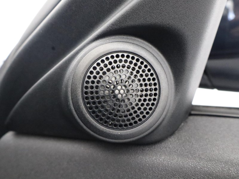 2019 (69) LAND ROVER RANGE ROVER EVOQUE 2.0 D180 S 5dr Auto 3570565