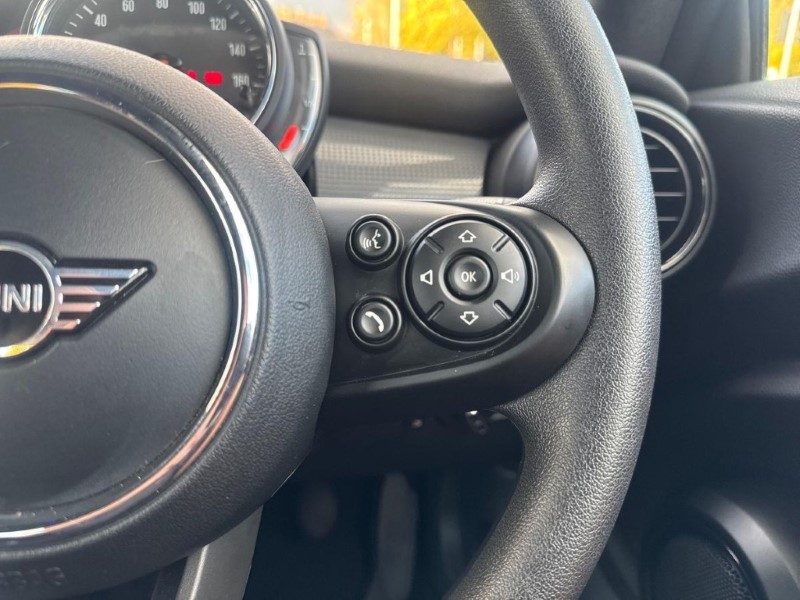 2019 (69) MINI CONVERTIBLE 1.5 Cooper Classic II 2dr 5972132