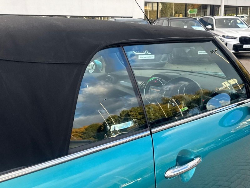 2019 (69) MINI CONVERTIBLE 1.5 Cooper Classic II 2dr 5972158