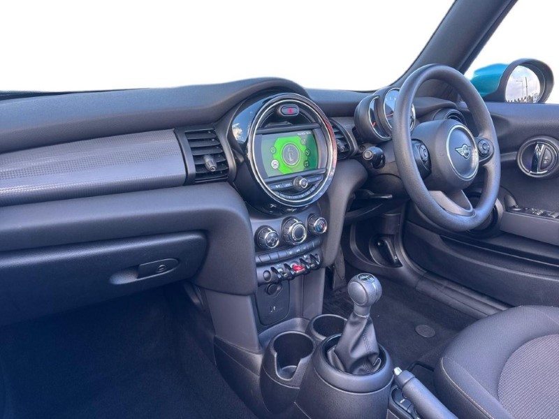 2019 (69) MINI CONVERTIBLE 1.5 Cooper Classic II 2dr 5972121