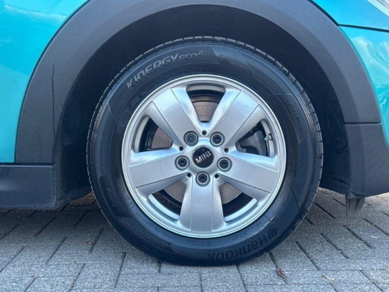 2019 (69) MINI CONVERTIBLE 1.5 Cooper Classic II 2dr 5972128