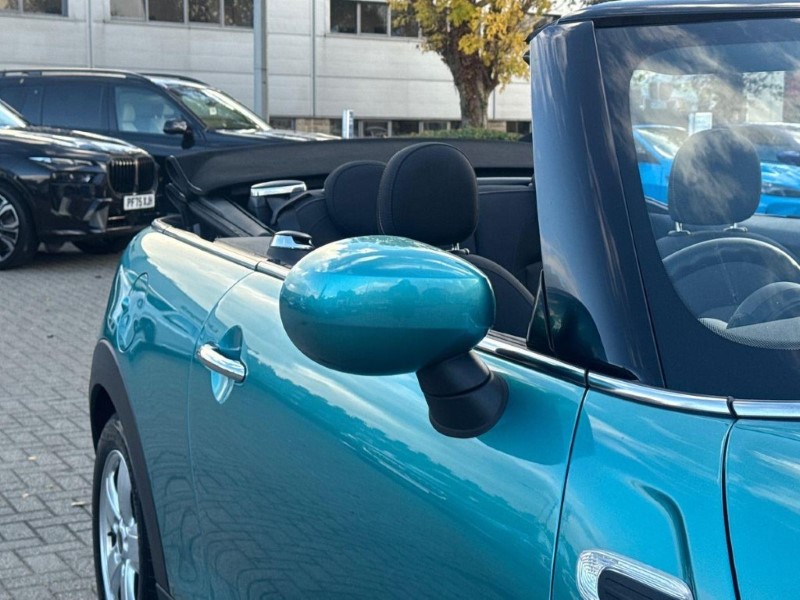 2019 (69) MINI CONVERTIBLE 1.5 Cooper Classic II 2dr 5972157