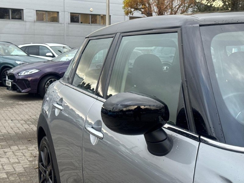 2023 (73) MINI HATCHBACK 1.5 Cooper Classic Premium 5dr Auto 5988175