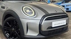 2023 (73) MINI HATCHBACK 1.5 Cooper Classic Premium 5dr Auto 5988166
