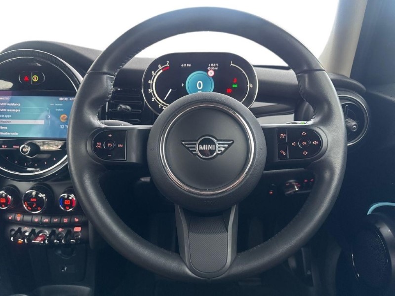 2023 (73) MINI HATCHBACK 1.5 Cooper Classic Premium 5dr Auto 5988134