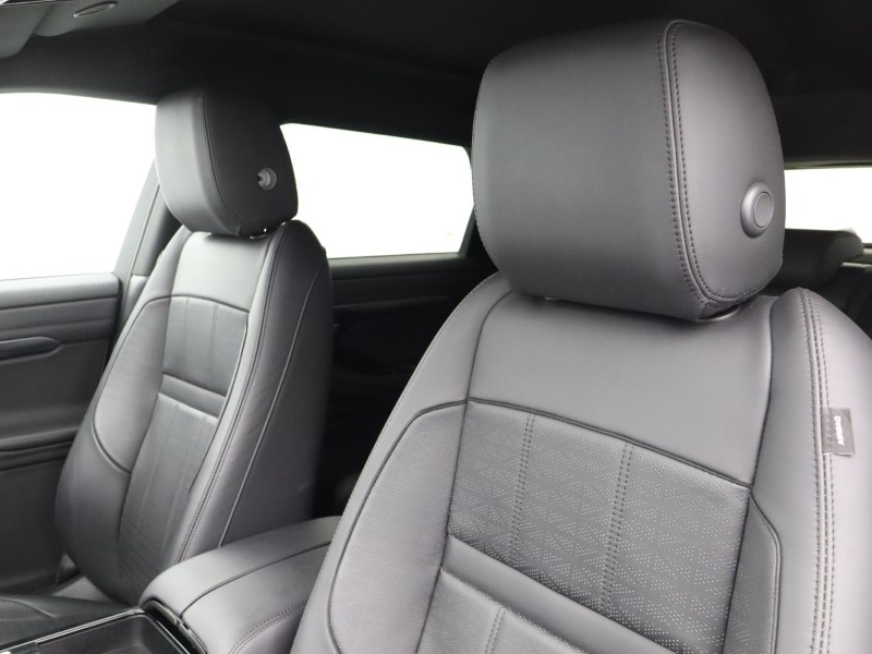 2022 (22) LAND ROVER RANGE ROVER EVOQUE 2.0 D200 R-Dynamic HSE 5dr Auto 3620403