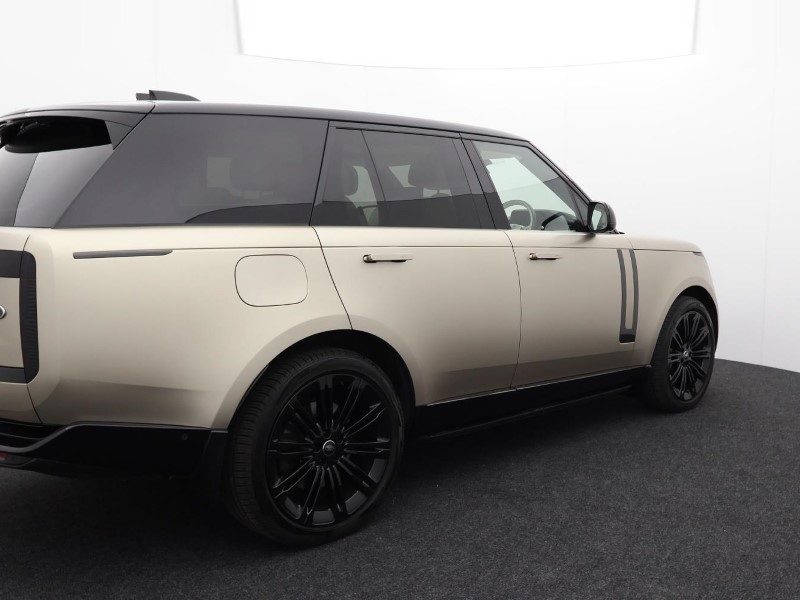 2023 (23) LAND ROVER RANGE ROVER 4.4 P530 V8 First Edition 4dr Auto 3575100