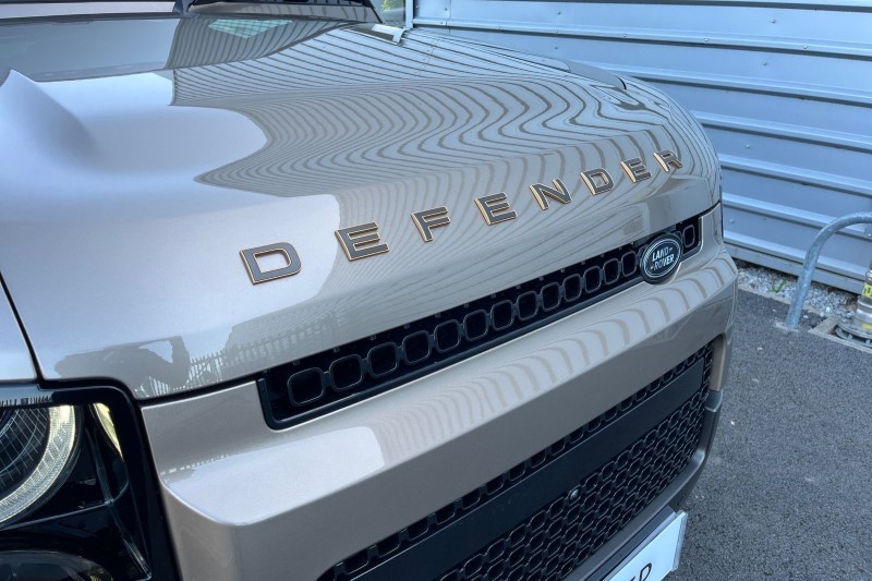 2025 (25) LAND ROVER DEFENDER 4.4 P635 Octa 110 5dr Auto 4217469