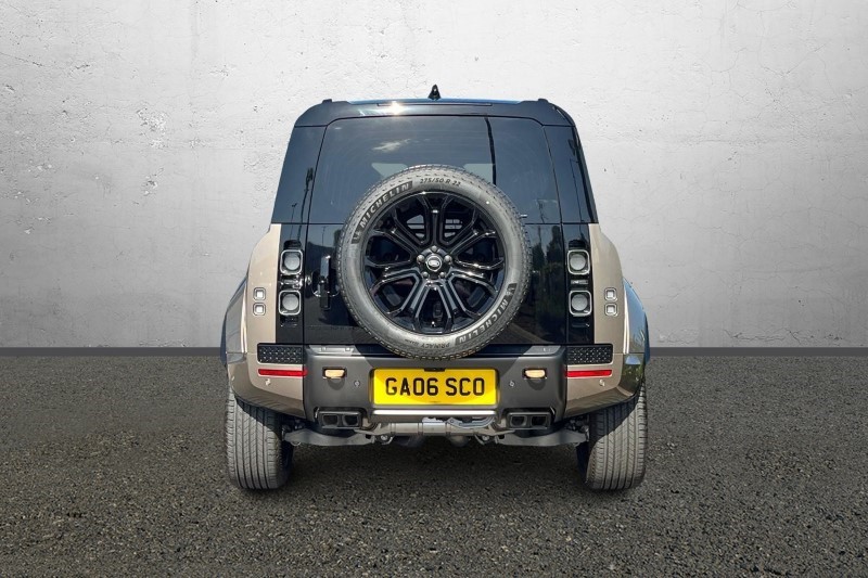 2025 (25) LAND ROVER DEFENDER 4.4 P635 Octa 110 5dr Auto 4217433