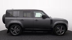 2024 (73) LAND ROVER DEFENDER 5.0 P525 V8 Carpathian Edition 110 5dr Auto 3609837