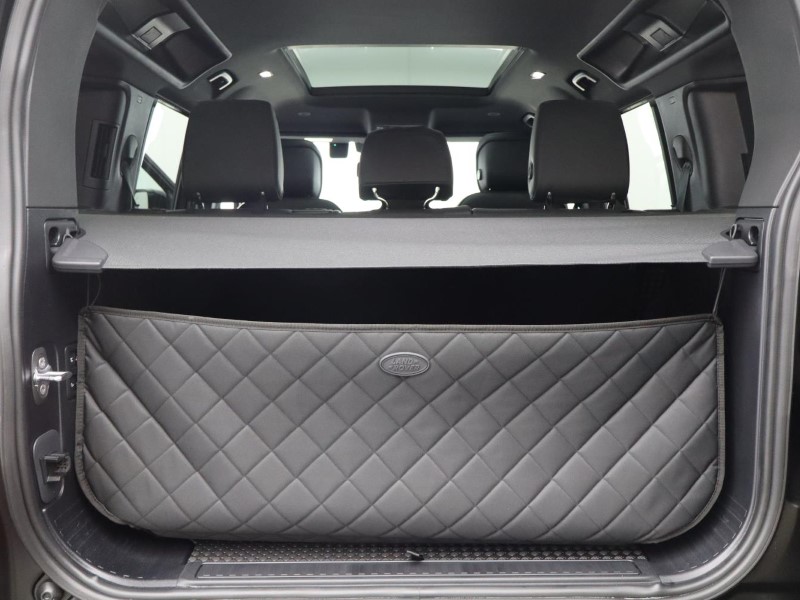 2024 (73) LAND ROVER DEFENDER 5.0 P525 V8 Carpathian Edition 110 5dr Auto 3609869