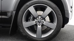 2024 (73) LAND ROVER DEFENDER 5.0 P525 V8 Carpathian Edition 110 5dr Auto 3609844