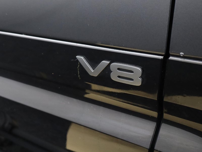 2024 (73) LAND ROVER DEFENDER 5.0 P525 V8 Carpathian Edition 110 5dr Auto 3609876